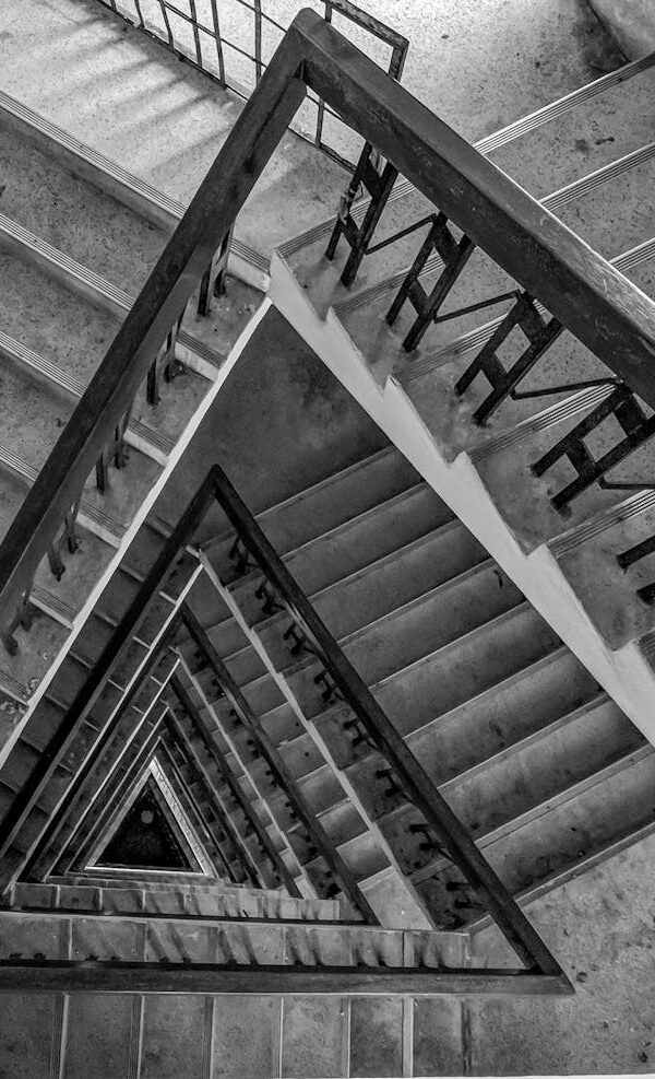 De werkkleding die je nodig hebt bij het renoveren van een trap