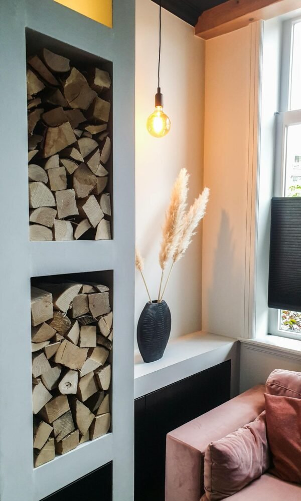Pini kay briketten en haardhout