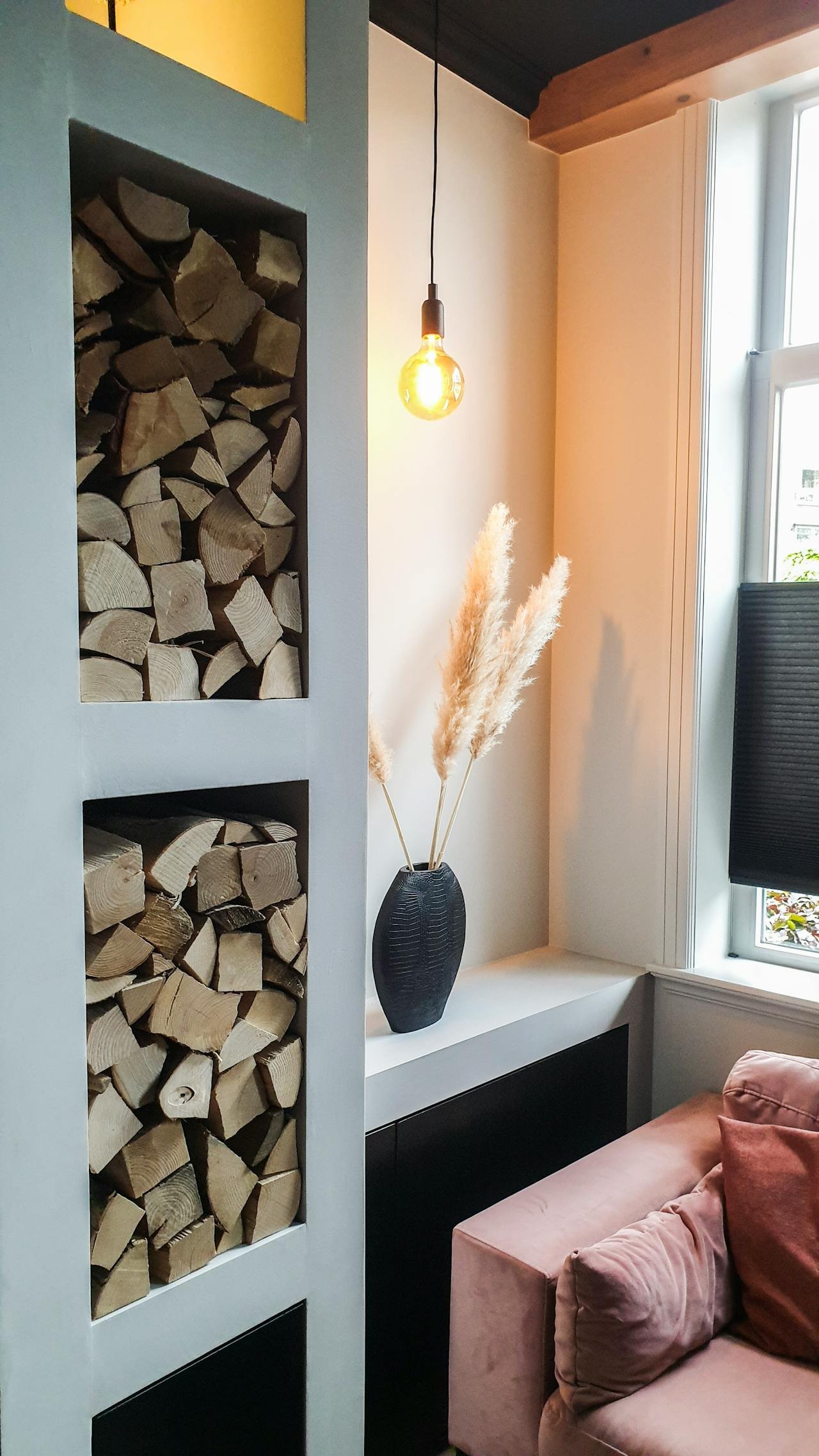 Pini kay briketten en haardhout